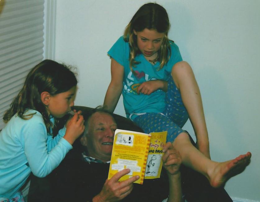 RienSophiaIsabellaReading